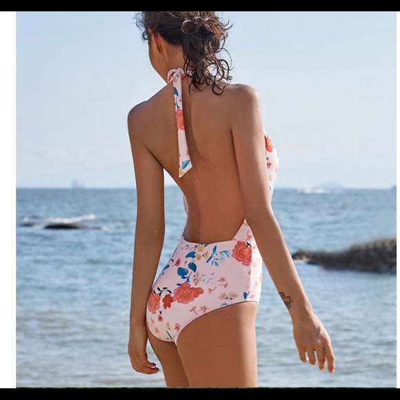 1 XL left! 5🌟rated Floral swimsuit - Picture 4 of 7